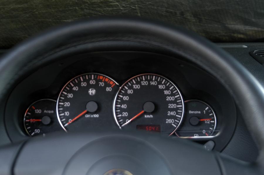 Панель приборов Alfa Romeo 166 TI (936) 2003 года  (фото 3 из 4)